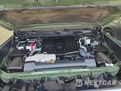 2023 Toyota Tundra Limited Crew Cab Short Bed - zdjęcie 12 z 16 - miniatura