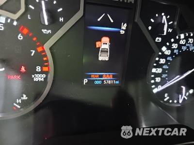 2023 Toyota Tundra Limited Crew Cab Short Bed - zdjęcie 9 z 16 - miniatura