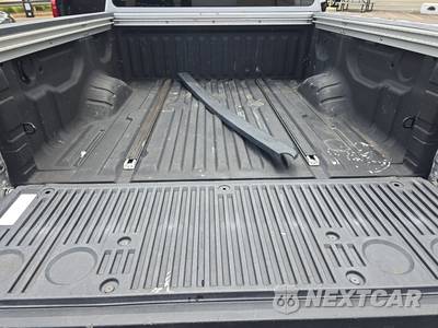 2017 Nissan TITAN PRO-4X Crew Cab Short Bed - zdjęcie 16 z 28 - miniatura