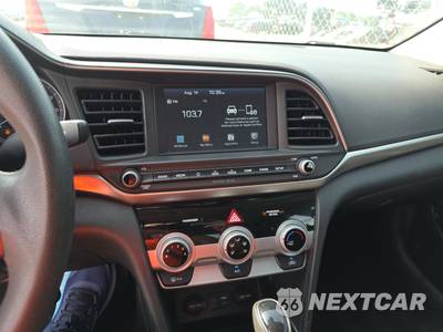 2019 Hyundai Elantra SEL Sedan - zdjęcie 11 z 22 - miniatura