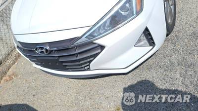 2019 Hyundai Elantra SEL Sedan - zdjęcie 18 z 22 - miniatura