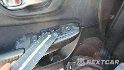 2015 Jeep Cherokee Latitude - zdjęcie 61 z 68 - miniatura