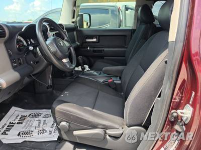 2007 Toyota FJ Cruiser w/Rear Doors - zdjęcie 13 z 48 - miniatura