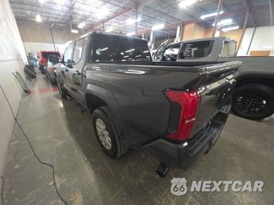 2026 Toyota Tacoma SR5 Crew Cab Medium Bed - zdjęcie 6 z 17 - miniatura