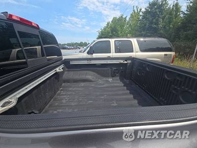 2022 Nissan Frontier SV Crew Cab Medium Bed - zdjęcie 16 z 17 - miniatura