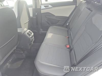 2025 Volkswagen Taos SE - zdjęcie 13 z 26 - miniatura