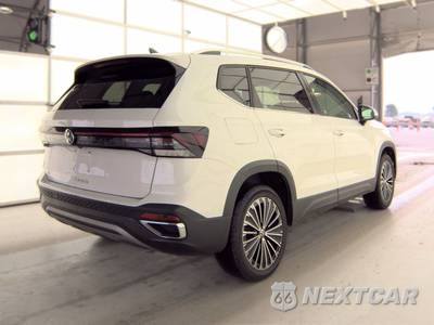2025 Volkswagen Taos SE - zdjęcie 4 z 26 - miniatura
