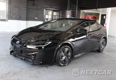 2026 Toyota Prius LE - zdjęcie 2 z 10 - miniatura
