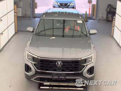 2025 Volkswagen Atlas Cross Sport 2.0T SE w/Technology - zdjęcie 2 z 34 - miniatura