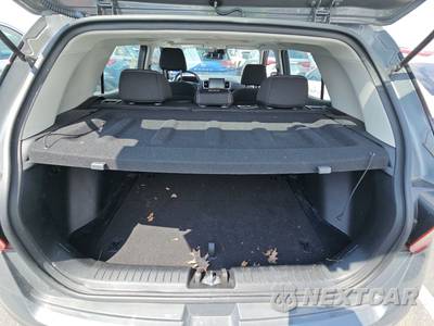 2025 Hyundai Venue SEL - zdjęcie 16 z 30 - miniatura