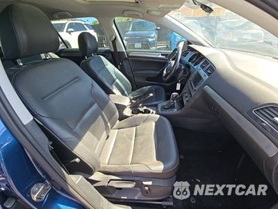 2016 Volkswagen Golf 1.8T SE Hatchback - zdjęcie 8 z 26 - miniatura