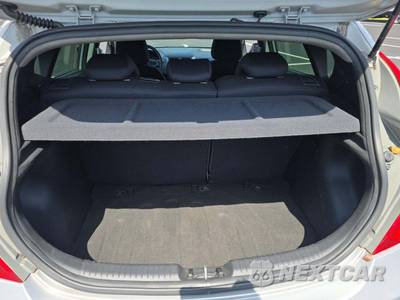2017 Hyundai Accent SE Hatchback - zdjęcie 11 z 16 - miniatura
