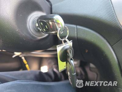 2017 Hyundai Accent SE Hatchback - zdjęcie 12 z 16 - miniatura