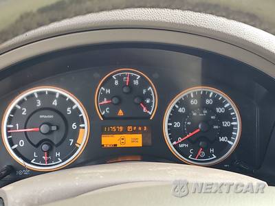 2014 Nissan Armada SV - zdjęcie 12 z 37 - miniatura