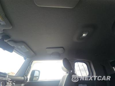 2008 Toyota FJ Cruiser w/Rear Doors - zdjęcie 20 z 24 - miniatura