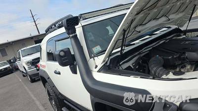 2008 Toyota FJ Cruiser w/Rear Doors - zdjęcie 23 z 24 - miniatura