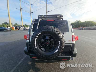 2008 Toyota FJ Cruiser w/Rear Doors - zdjęcie 5 z 24 - miniatura