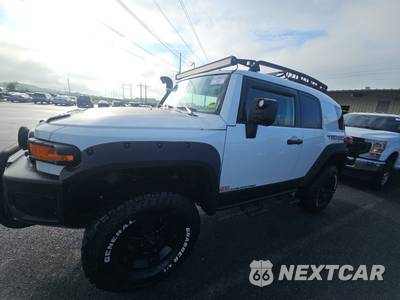 2008 Toyota FJ Cruiser w/Rear Doors - zdjęcie 1 z 24 - miniatura