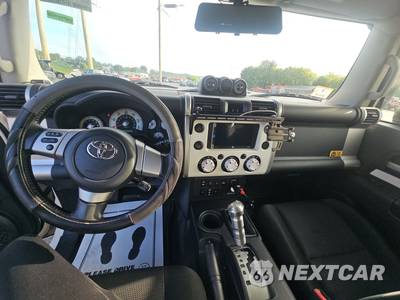 2008 Toyota FJ Cruiser w/Rear Doors - zdjęcie 11 z 24 - miniatura