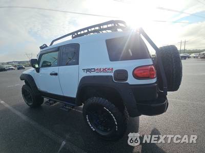 2008 Toyota FJ Cruiser w/Rear Doors - zdjęcie 6 z 24 - miniatura