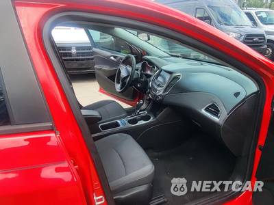 2019 Chevrolet Cruze LS Hatchback 1SB - zdjęcie 35 z 50 - miniatura
