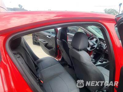 2019 Chevrolet Cruze LS Hatchback 1SB - zdjęcie 38 z 50 - miniatura