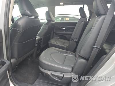 2025 Toyota Grand Highlander XLE - zdjęcie 13 z 30 - miniatura