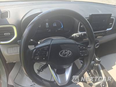 2025 Hyundai Venue SEL - zdjęcie 10 z 30 - miniatura
