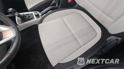 2025 Hyundai Venue SEL - zdjęcie 24 z 27 - miniatura