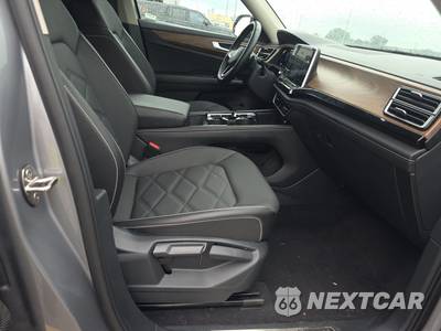 2025 Volkswagen Atlas 2.0T SE w/Technology - zdjęcie 8 z 27 - miniatura
