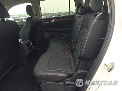 2025 Volkswagen Atlas 2.0T SE w/Technology - zdjęcie 13 z 21 - miniatura
