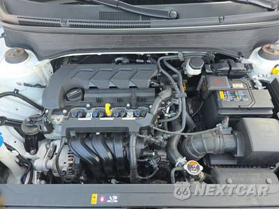 2025 Hyundai Venue SEL - zdjęcie 15 z 23 - miniatura