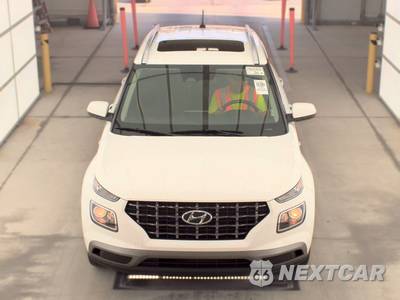 2025 Hyundai Venue SEL - zdjęcie 2 z 23 - miniatura