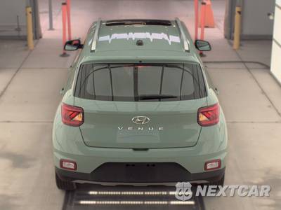 2025 Hyundai Venue SEL - zdjęcie 5 z 29 - miniatura
