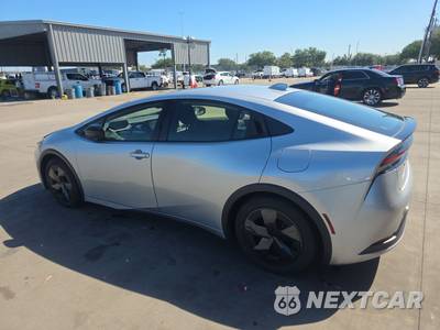 2025 Toyota Prius LE - zdjęcie 6 z 21 - miniatura