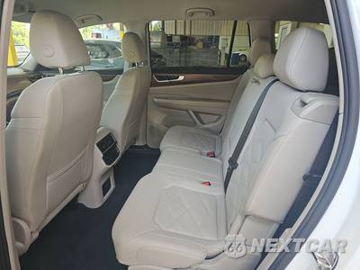2025 Volkswagen Atlas 2.0T SE w/Technology - zdjęcie 13 z 25 - miniatura