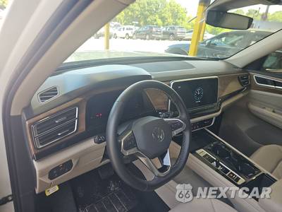 2025 Volkswagen Atlas 2.0T SE w/Technology - zdjęcie 11 z 25 - miniatura