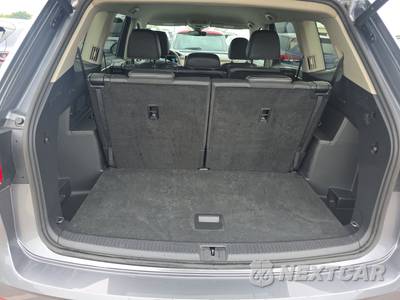 2025 Volkswagen Atlas 2.0T SE w/Technology - zdjęcie 17 z 24 - miniatura