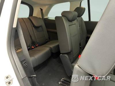 2026 Mercedes-Benz GLS 450 4MATIC - zdjęcie 43 z 50 - miniatura