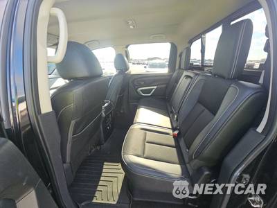 2019 Nissan TITAN PRO-4X Crew Cab Short Bed - zdjęcie 13 z 20 - miniatura