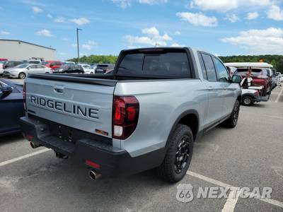 2025 Honda Ridgeline TrailSport+ Crew Cab Medium Bed - zdjęcie 4 z 38 - miniatura