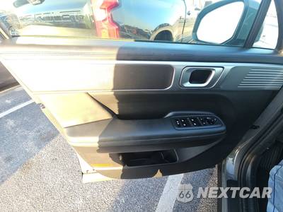 2025 Hyundai Santa Fe SEL - zdjęcie 9 z 18 - miniatura