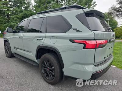 2026 Toyota Sequoia Platinum - zdjęcie 6 z 22 - miniatura