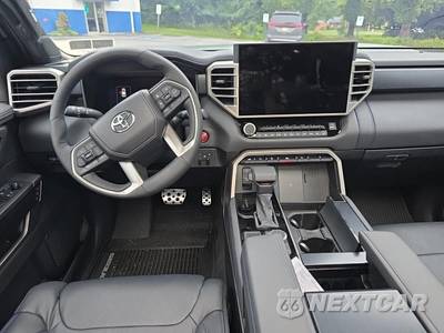 2026 Toyota Sequoia Platinum - zdjęcie 14 z 22 - miniatura