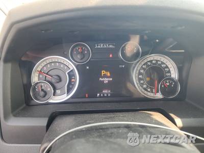 2016 Ram 1500 Outdoorsman Crew Cab Short Bed - zdjęcie 12 z 34 - miniatura