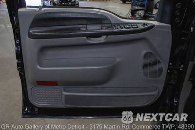 2005 Ford Excursion XLT - zdjęcie 90 z 182 - miniatura