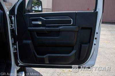 2024 Ram 5500 Cab Chassis SLT Regular Cab DRW - zdjęcie 32 z 167 - miniatura