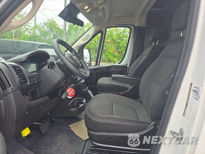 2025 Ram ProMaster 2500 Cargo Van Tradesman w/Passenger Seat Low Roof 136.0" WB - zdjęcie 7 z 30 - miniatura