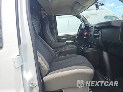 2025 Chevrolet Express 2500 Cargo Van 1WT 135.0" WB - zdjęcie 8 z 20 - miniatura