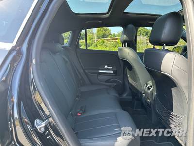 2022 Mercedes-Benz GLA 250 4MATIC - zdjęcie 16 z 37 - miniatura